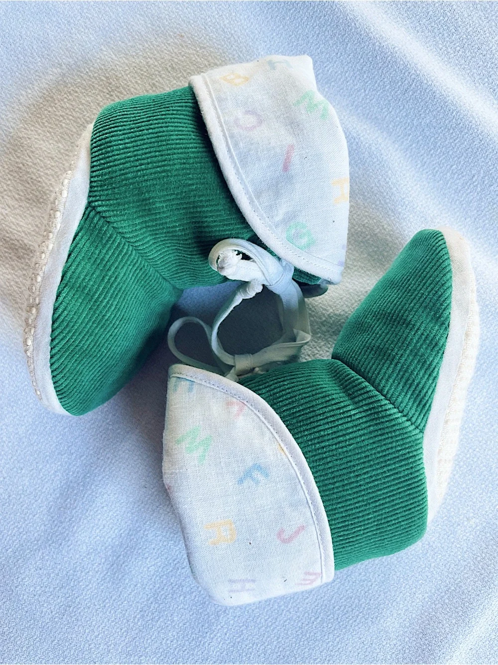 VINTAGE HANDMADE 50s 60s 70s Booties Green Corduroy Alphabet Baby Slippers